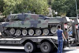 Presidente de Turquía arrasa con militares rebeldes