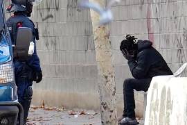 El decreto, cuya entrada en vigor está prevista para abril, se aplicará a cientos de miles de solicitantes de asilo y personas en situación irregular en España.