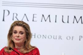 Una &quot;sorprendida&quot; Catherine Deneuve recibe el máximo galardón nipón de las Artes