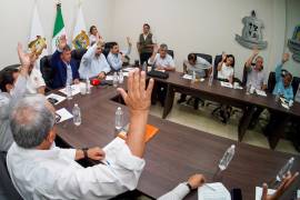 Integrantes del Consejo Municipal de Desarrollo Urbano participaron en la Tercera Sesión Ordinaria celebrada en Ramos Arizpe para revisar diversos trámites urbanos.