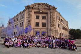 Mujeres de distintas edades recorrieron ocho kilómetros caminando, trotando o corriendo durante la actividad organizada por el club de corredores Gato Araiza.