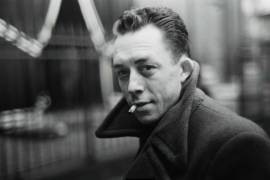 Albert Camus: el hombre que buscaba la felicidad