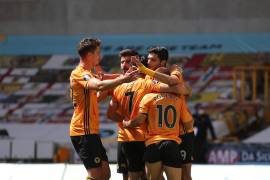 Raúl Jiménez rompe mala racha y el Wolverhampton vuelve a ganar