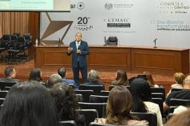 Ricardo Becerra Barraza destacó la importancia de la justicia terapéutica en la atención de víctimas de violencia familiar.