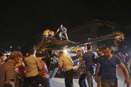 Hospital en Turquía atiende al menos 150 heridos
