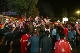 Al menos 60 muertos en intento de golpe de Estado en Turquía