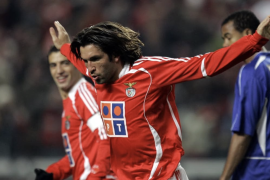 Francisco “Kikin” Fonseca durante su etapa como futbolista profesional en el Benfica; este lunes estará en Saltillo para el relanzamiento de “Amor en Movimiento”.