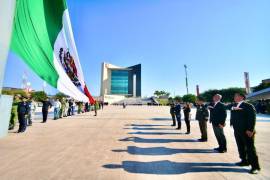El presidente municipal dio lectura al Decreto 1029, mediante el que se erige la ciudad de Torreón, Coahuila.