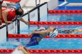 La nadadora mexicana obtuvo la medalla de bronce en 100m dorso en Tokio 2020.