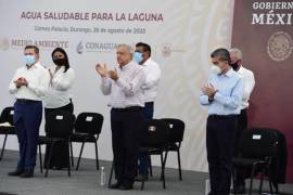 López Obrador tiene agendado su vuelo de regreso para las 15:45 horas desde el aeropuerto de Torreón.