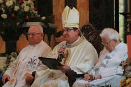 El obispo de Saltillo, Hilario González García, exhortó a los fieles a realizar un examen de conciencia y a practicar obras de misericordia durante el tiempo de Adviento.