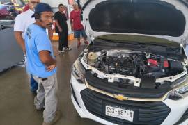 La gasolinera de Venustiano Carranza y LEA continúa despachando combustible tras la suspensión temporal.