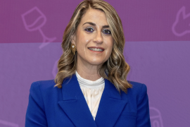 Lydia María González, directora de Turismo Municipal de Saltillo, advirtió que el uso indebido de marcas relacionadas con el Mundial 2026 puede derivar en sanciones económicas severas para los negocios locales.