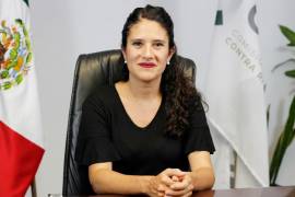 Bertha María Alcalde es licenciada en Derecho por la Universidad Nacional Autónoma de México (UNAM) y maestra por la Universidad de Nueva York.