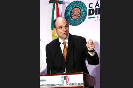 El diputado Jericó Abramo presentó en la Cámara Baja la iniciativa para prohibir cuotas de reinscripción.