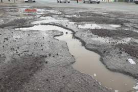 Aguas de Saltillo inicia reparación de una fuga en la calle Rufino Tamayo