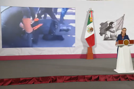 Claudia Sheinbaum presentó un video sobre la agresión a un policía durante la marcha “Generación Z” y señaló que un grupo violento, no compuesto mayoritariamente por jóvenes, intentó derribar las vallas de Palacio Nacional y atacó a elementos de seguridad