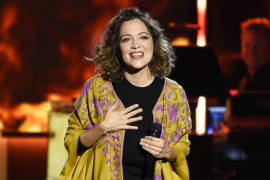 Natalia Lafourcade triunfa en los Latin Grammy ante el poder del reggaeton y cantantes masculinos