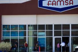 Famsa mal y de malas, banco le mete demanda