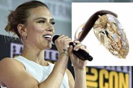 Mira el gigantesco anillo de compromiso de Scarlett Johansson