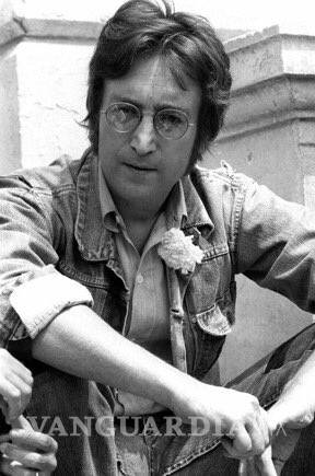 $!Fans no olvidan a John Lennon, a 39 años de su asesinato