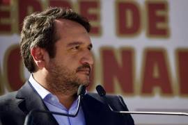 Andrés Manuel López Beltrán, hijo del ex presidente AMLO, ha encendido la polémica con declaraciones que, según el periodista Carlos Loret de Mola, revelan una intención de posicionarse como el heredero real del movimiento de la 4T