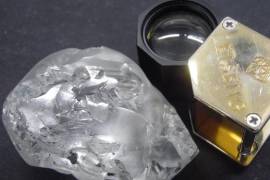 Encuentran enorme diamante de 442 quilates en África; valdría 18 millones de dólares