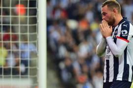 Vincent Janssen es el positivo de Covid-19 en Rayados