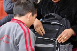 Morena pide activar ‘operación mochila’ en escuelas de Nuevo León ante casos de riesgo