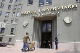 Se van a paro de labores estudiantes de Medicina que atienden en el HU de Nuevo León
