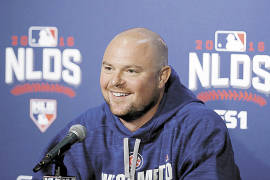 Jon Lester envidia el talento de Urías