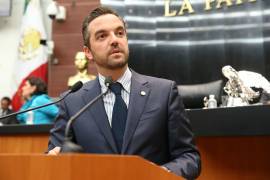 Le descubren 60 millones de pesos 'inusuales' a senador panista señalado por Lozoya