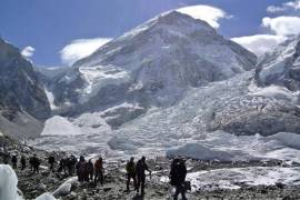 Mueren 9 alpinistas por avalancha en el Himalaya