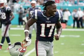 Antonio Brown es la 'nueva arma' de Tom Brady