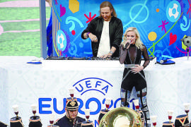 David Guetta y Zara Larsson prenden la Eurocopa