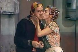 Carlos Villagrán confesó que tuvo una breve relación con Florinda Meza durante la época de El Chavo del 8 y reveló cómo Roberto Gómez Bolaños, Chespirito, lo ayudó a “quitársela de encima” tras el rompimiento.