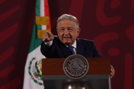 López Obrador señala que próximamente tendrá respuesta a la invitación. Reitera que no asistirá en caso de que un país no sea invitado a la Cumbre de las Américas