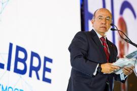 Calderón Hinojosa participó en el Foro “América Libre Unidos Por la Democracia” que concentró a diversas personalidades y representantes de la derecha latinoamericana.