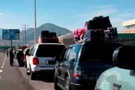 Elementos de seguridad participan en el módulo Bienvenido Paisano instalado en Sabinas, Coahuila.