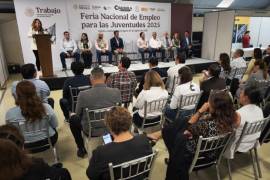 La secretaria del Trabajo en Coahuila, Nazira Zogbi Castro, destacó la importancia de la feria dentro de las actividades del Día Internacional de la Juventud.