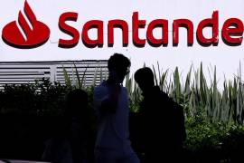 El director general de Santander México advirtió que es crucial que se concreten los proyectos de infraestructura para garantizar una economía estable.