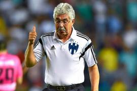 'Tuca' Ferretti se declara aficionado de los Rayados en la Final de la Copa MX