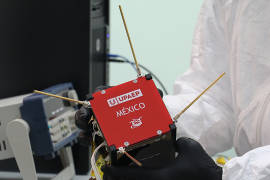 El miércoles pondrán en órbita el Nanosatélite mexicano AztechSat-1