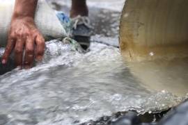 La iniciativa contempla también la extinción de dominio de tierras, pozos y equipos usados en este delito.