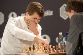 Magnus Carlsen defiende su título mundial de ajedrez