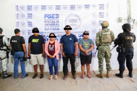 El alcalde de Santa María Ipalapa, Emanuel Peláez Peláez, fue detenido por elementos de seguridad por su presunta responsabilidad en un homicidio.