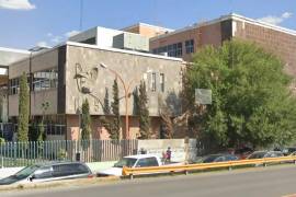 Paramédicos trasladaron a la mujer al Hospital General de Zona No. 11 del IMSS en Piedras Negras, donde perdió la vida horas después.