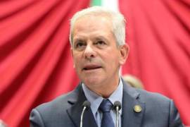 El legislador lamentó que se ignoraran las propuestas para destinar mil millones de pesos a la sustitución de redes de agua y drenaje en Torreón, Francisco I. Madero, Matamoros, San Pedro, Lerdo y Gómez Palacio.