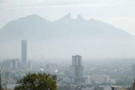 Ante la alerta por contaminación en Nuevo León, la Secretaría explicó que se debe a la llegada de Frente Frío 26.