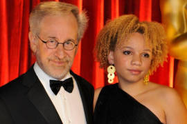 Hija de Steven Spielberg se dedicará al cine porno